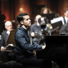 La Orquesta Sinfónica de Castilla y León dirigida por Vasily Petrenko homenajea esta semana a Anton Bruckner en su 200 aniversario